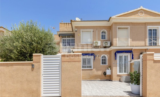 Lägenhet - Resale - Orihuela Costa - La Zenia