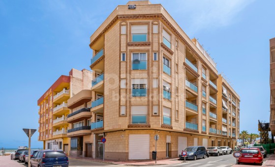 Lägenhet - Resale - Torrevieja - La Mata