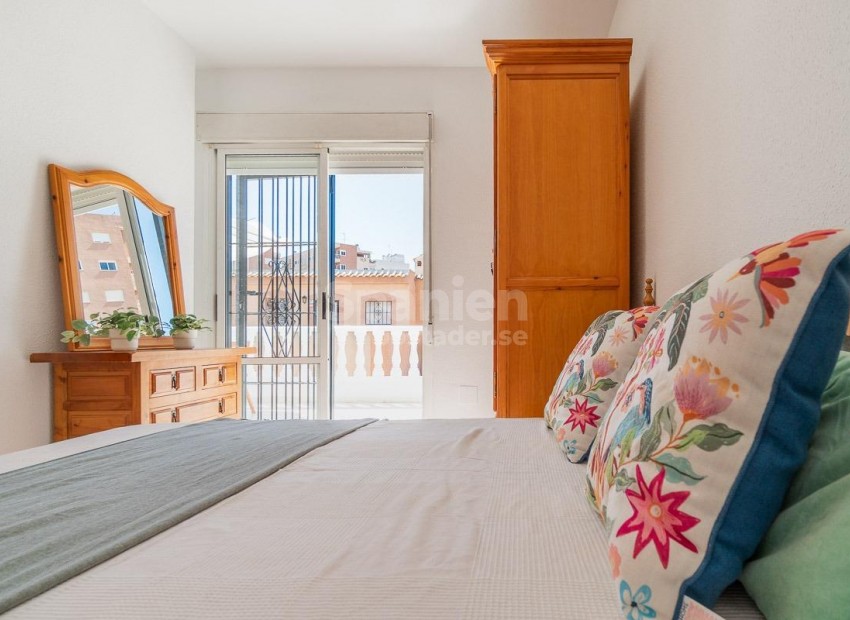Long time Rental - Lägenhet -
Torrevieja - Playa de los locos