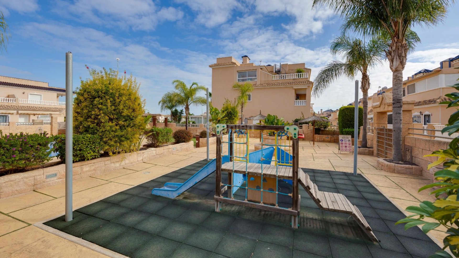 Resale - Bungalows Planta Baja -
Orihuela-Costa - Los dolses