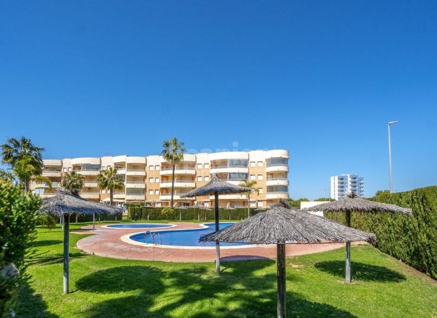 Resale - Lägenhet -
Orihuela Costa - Campoamor