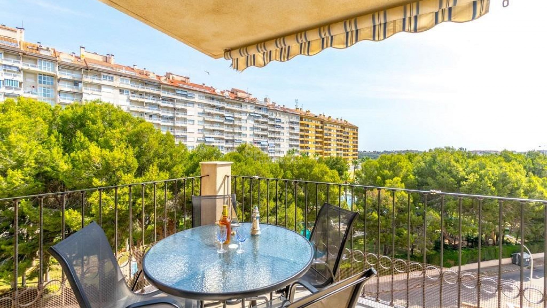 Resale - Lägenhet -
Orihuela Costa - Campoamor