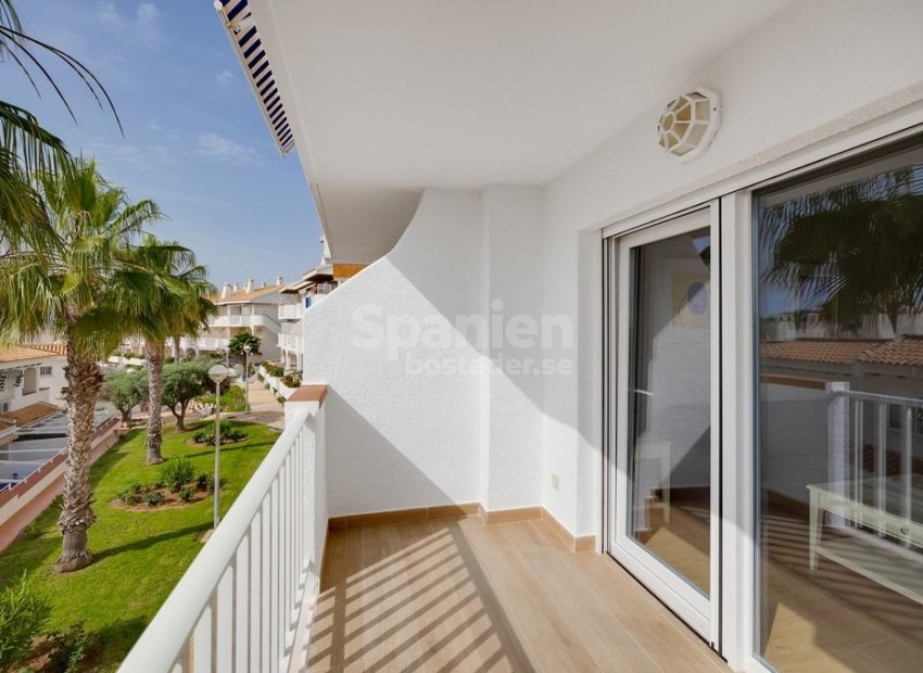 Resale - Lägenhet -
Orihuela Costa - Campoamor