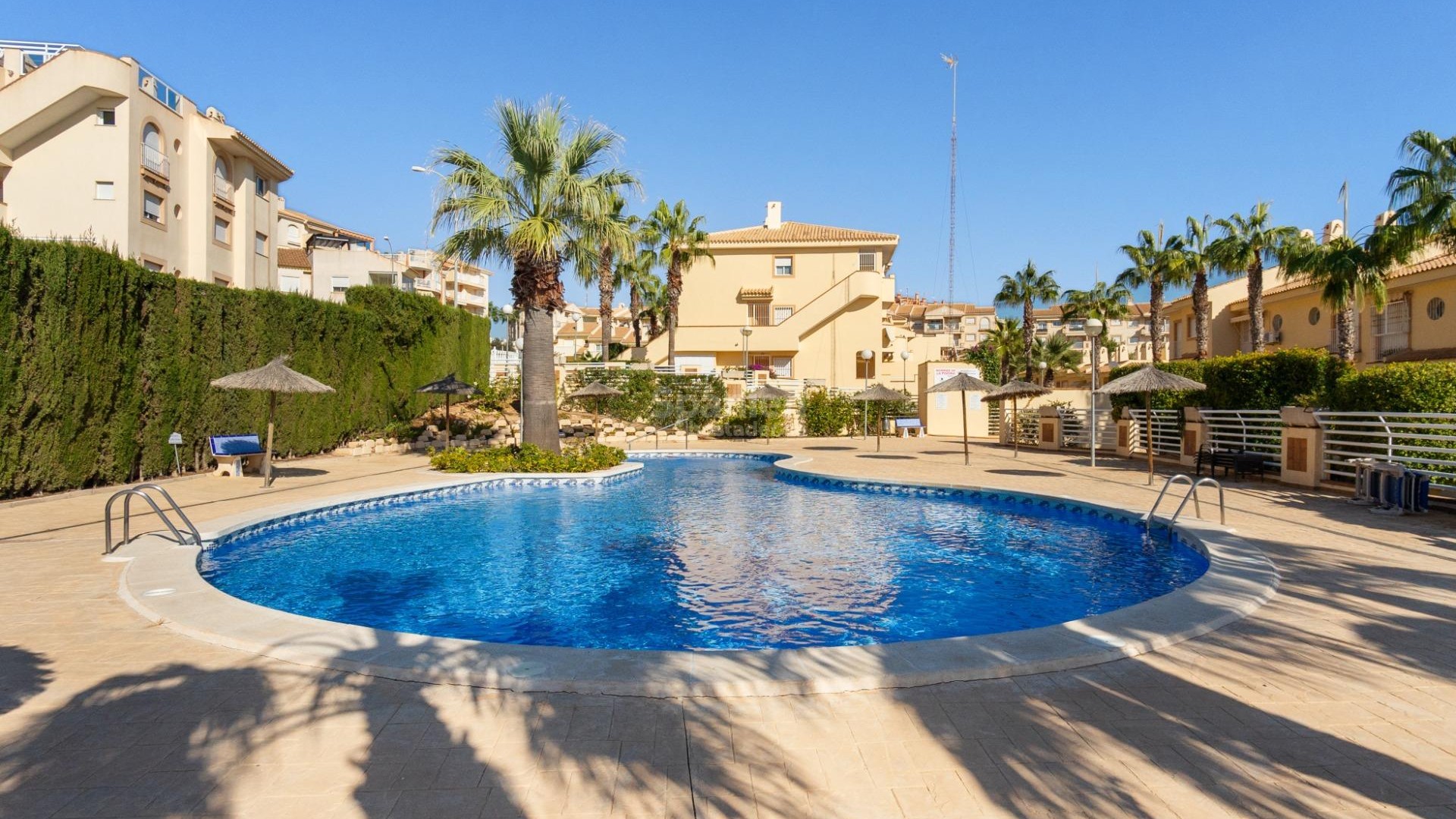 Resale - Lägenhet -
Orihuela Costa - Campoamor