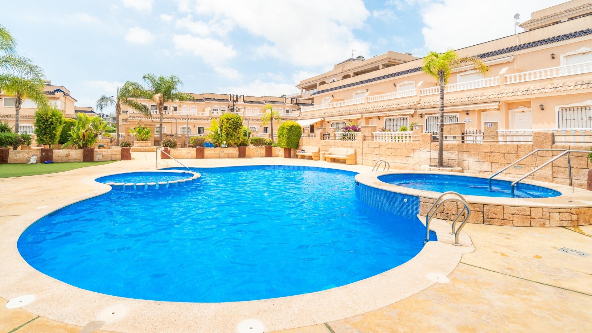 Resale - Lägenhet -
Orihuela Costa - Los Dolses