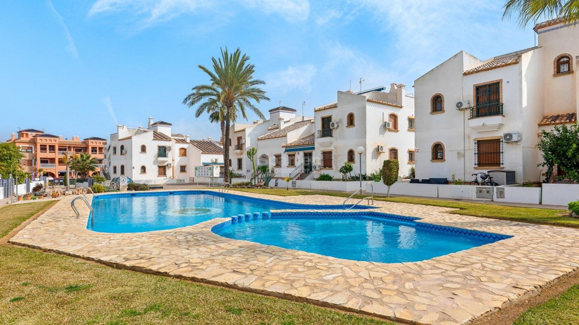 Resale - Lägenhet -
Orihuela Costa - PAU 8