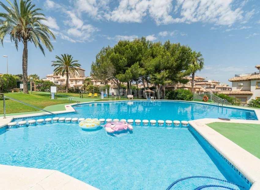 Resale - Lägenhet -
Orihuela Costa - Villamartín-Las Filipinas