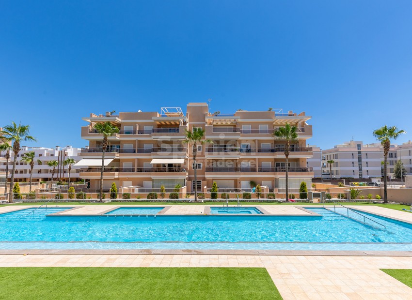 Resale - Lägenhet -
Orihuela Costa - Villamartin