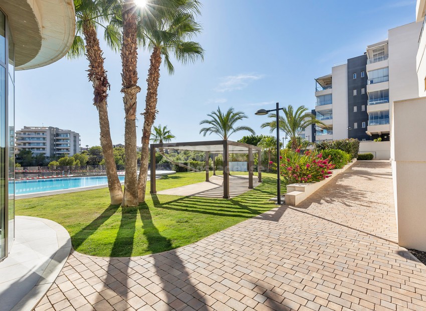 Resale - Lägenhet -
Orihuela Costa - Villamartin