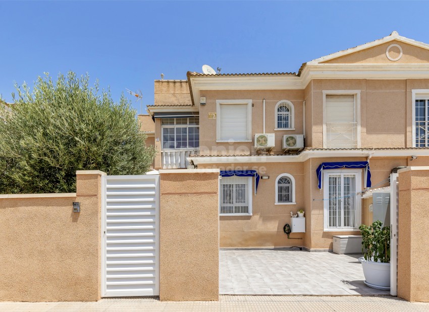 Resale - Lägenhet -
Orihuela - Orihuela Costa