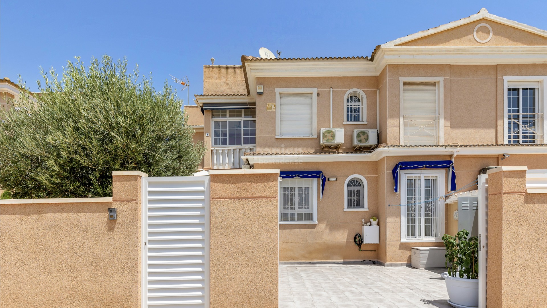 Resale - Lägenhet -
Orihuela - Orihuela Costa