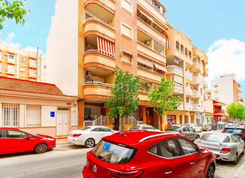 Resale - Lägenhet -
Torrevieja - Centro