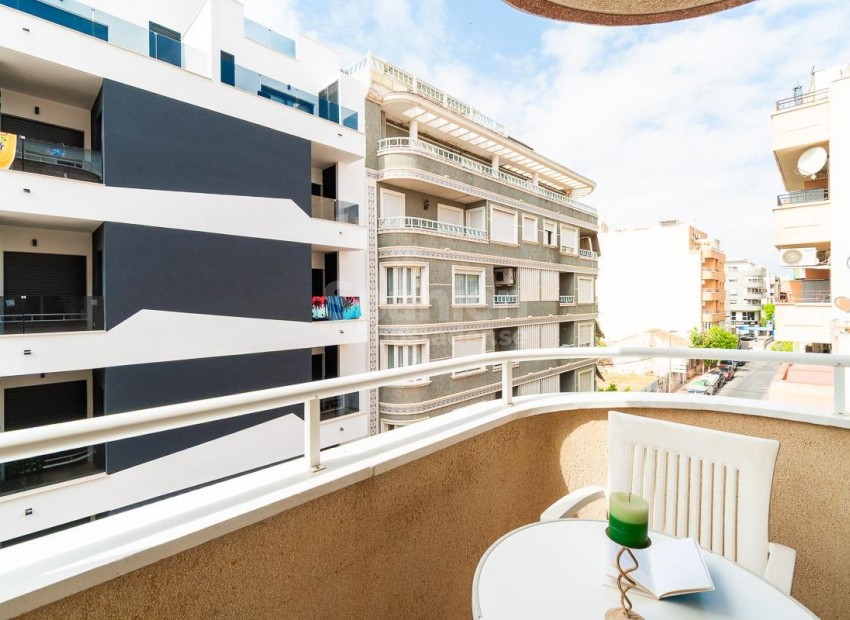 Resale - Lägenhet -
Torrevieja - Centro