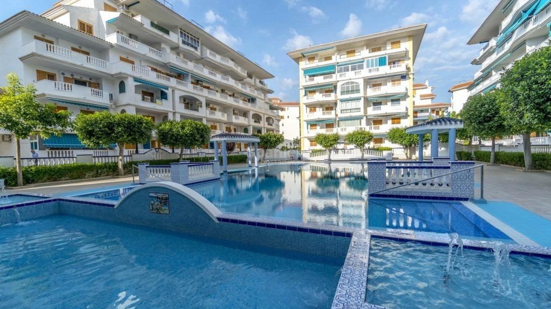 Resale - Lägenhet -
Torrevieja - Los Europeos