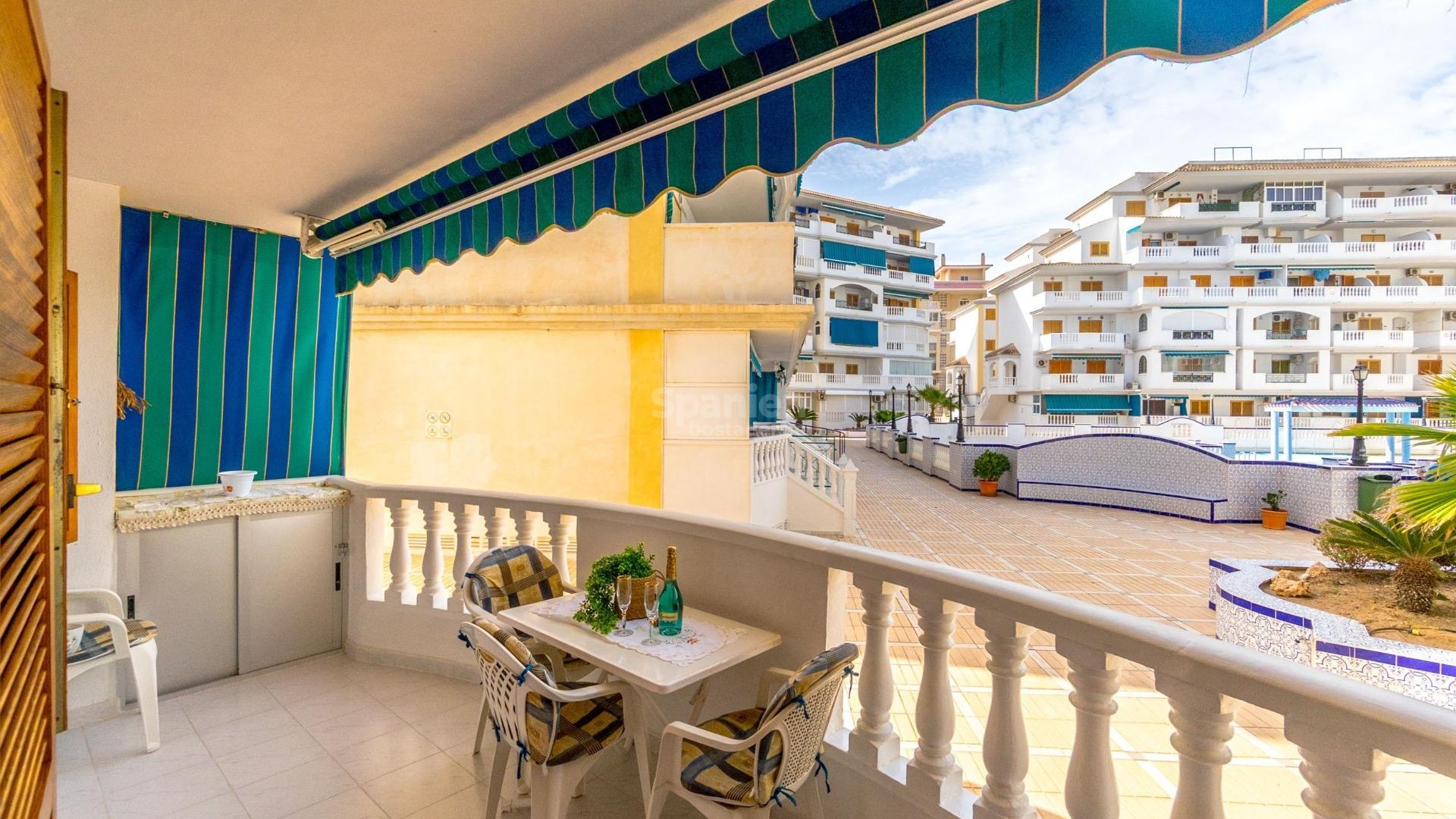 Resale - Lägenhet -
Torrevieja - Los Europeos