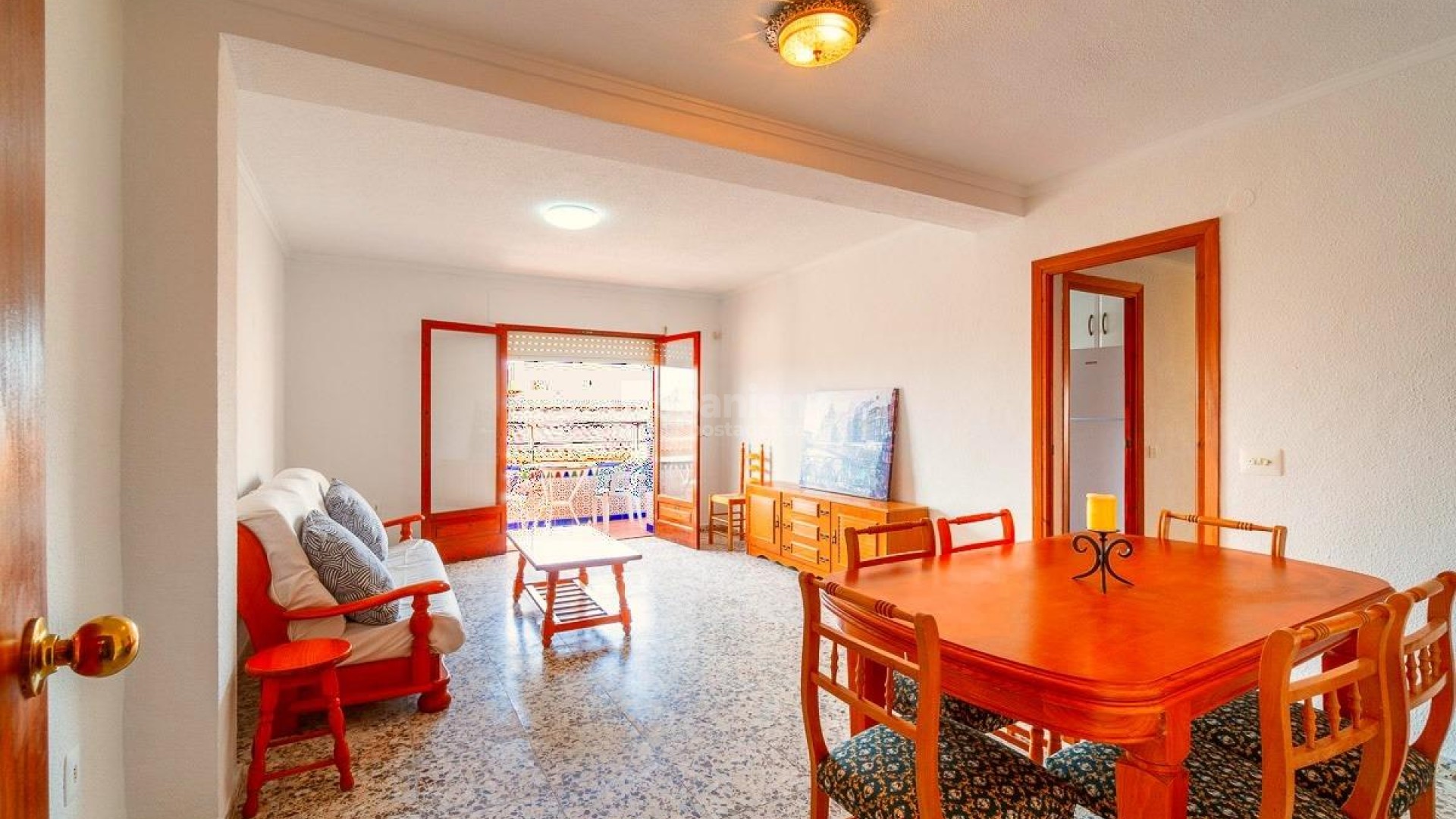 Resale - Lägenhet -
Torrevieja - Playa de los Naufragos