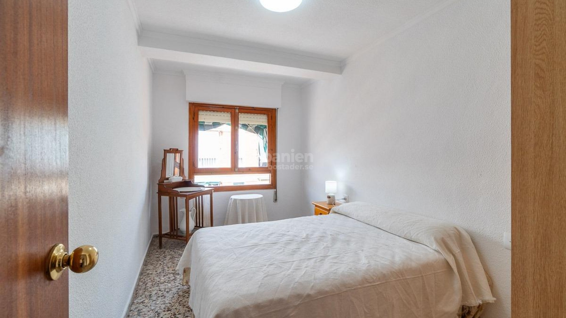 Resale - Lägenhet -
Torrevieja - Playa de los Naufragos