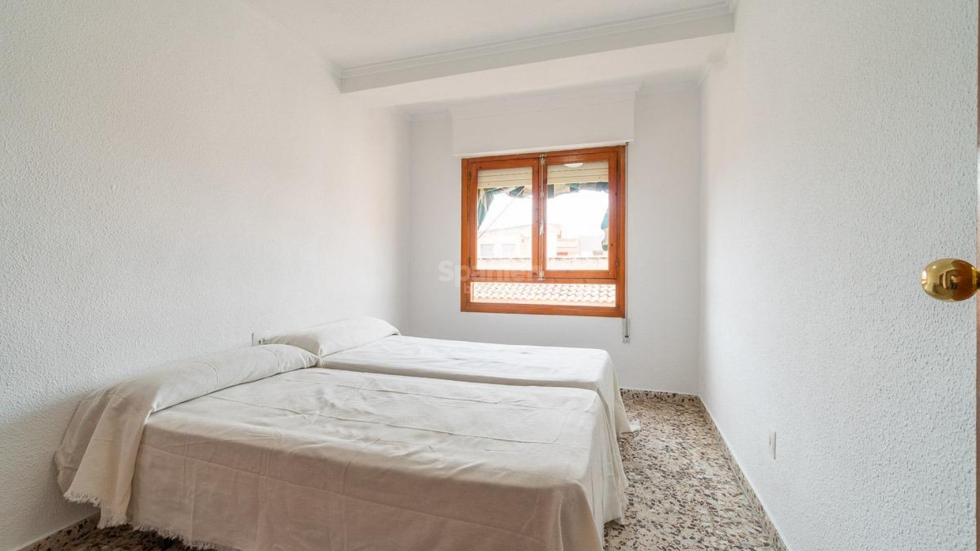 Resale - Lägenhet -
Torrevieja - Playa de los Naufragos