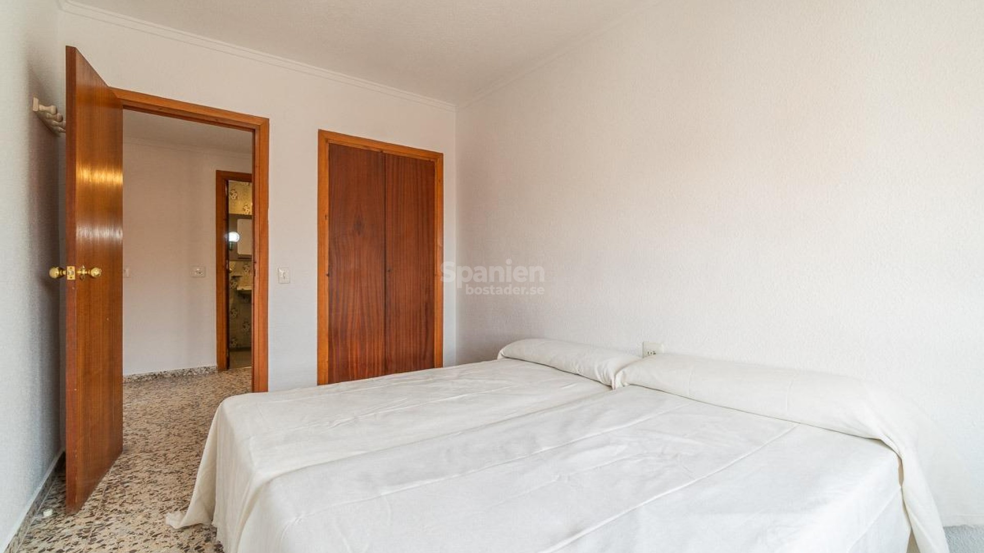 Resale - Lägenhet -
Torrevieja - Playa de los Naufragos