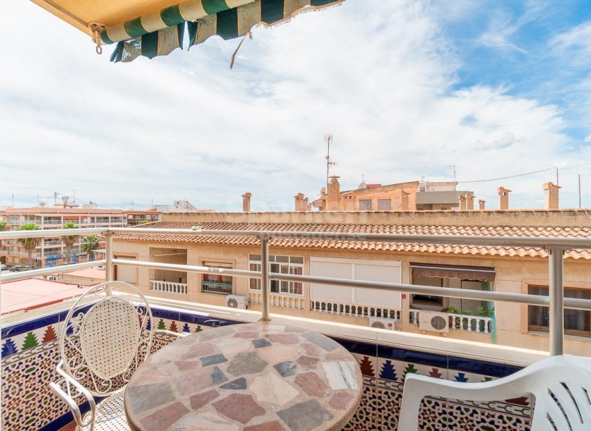 Resale - Lägenhet -
Torrevieja - Playa de los Naufragos