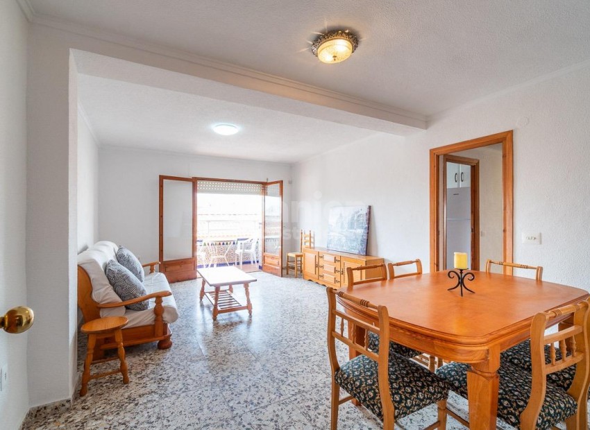 Resale - Lägenhet -
Torrevieja - Playa de los Naufragos