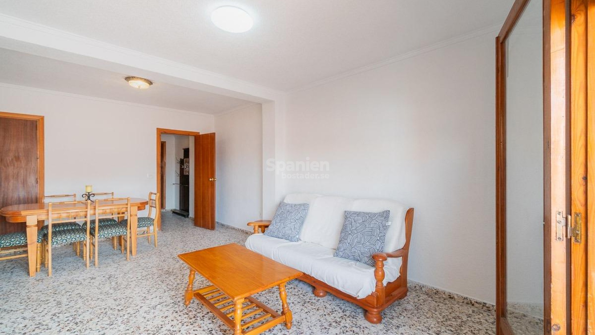 Resale - Lägenhet -
Torrevieja - Playa de los Naufragos