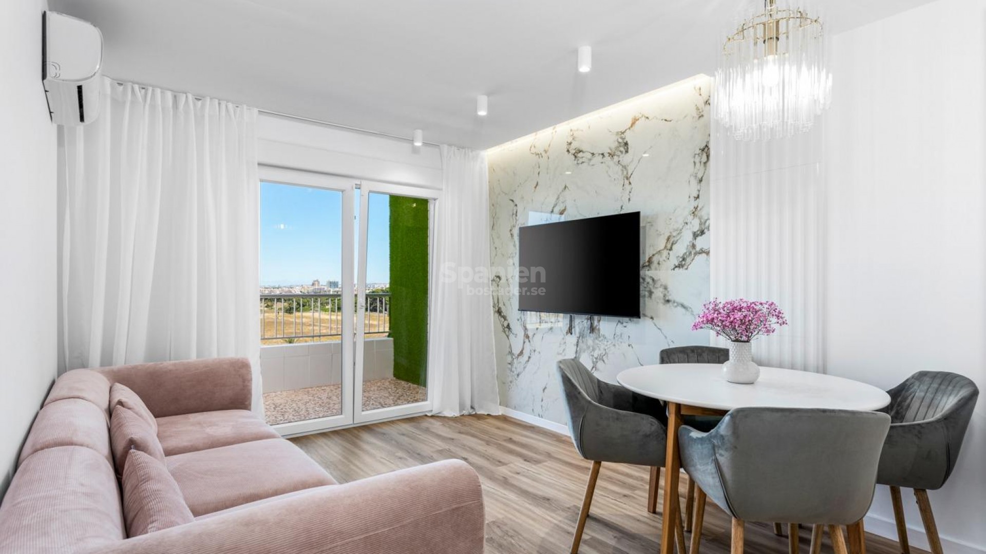 Resale - Lägenhet -
Torrevieja - Punta prima