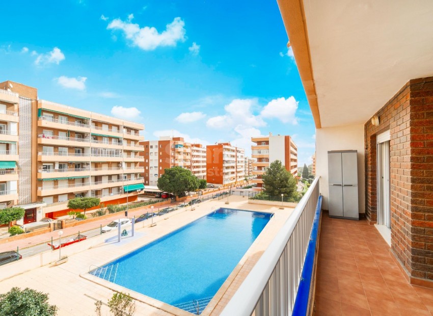 Resale - Lägenhet -
Torrevieja - Rocio del mar