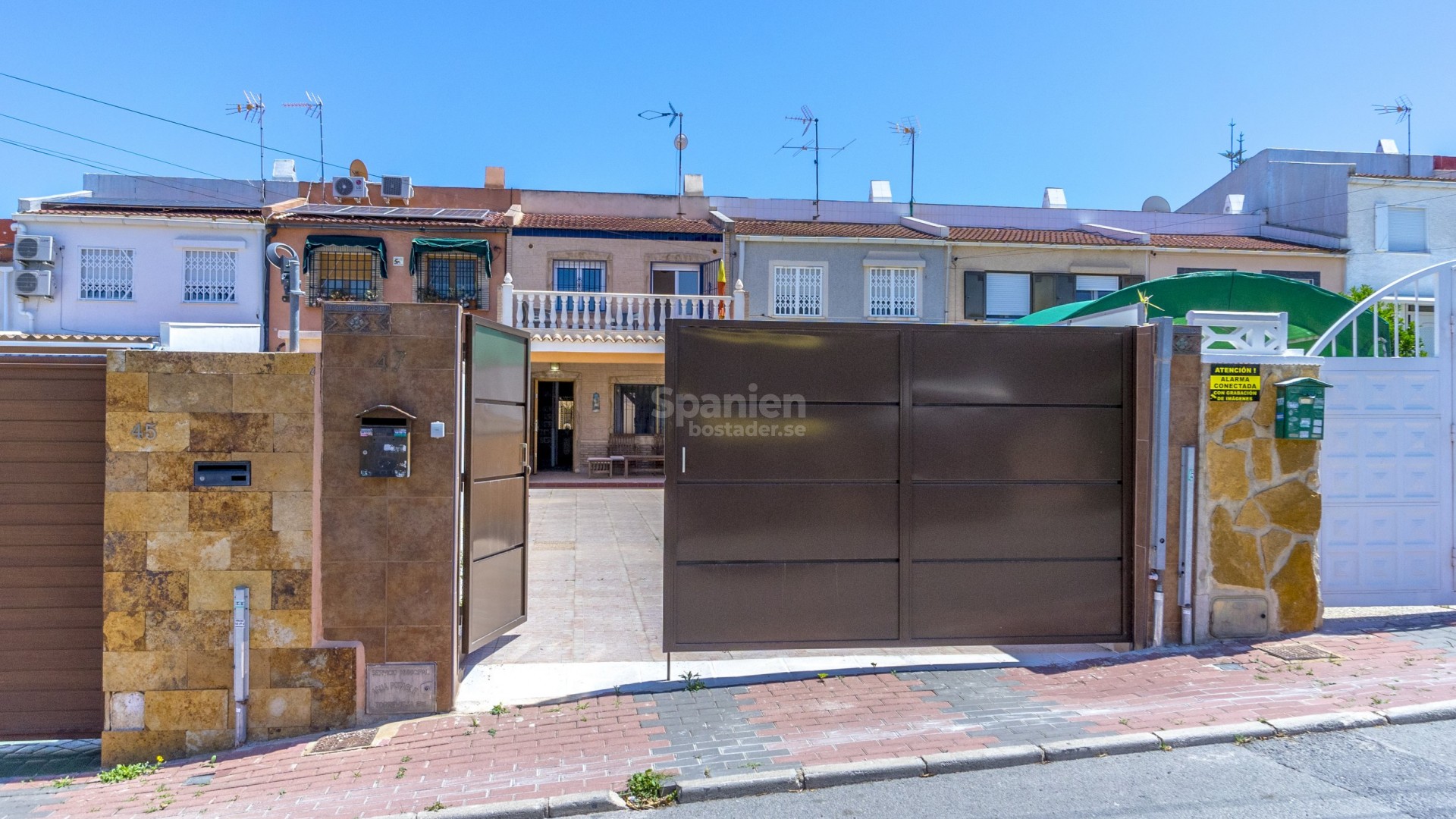 Resale - Radhus -
Los Balcones - Los Altos del Edén - Los Balcones