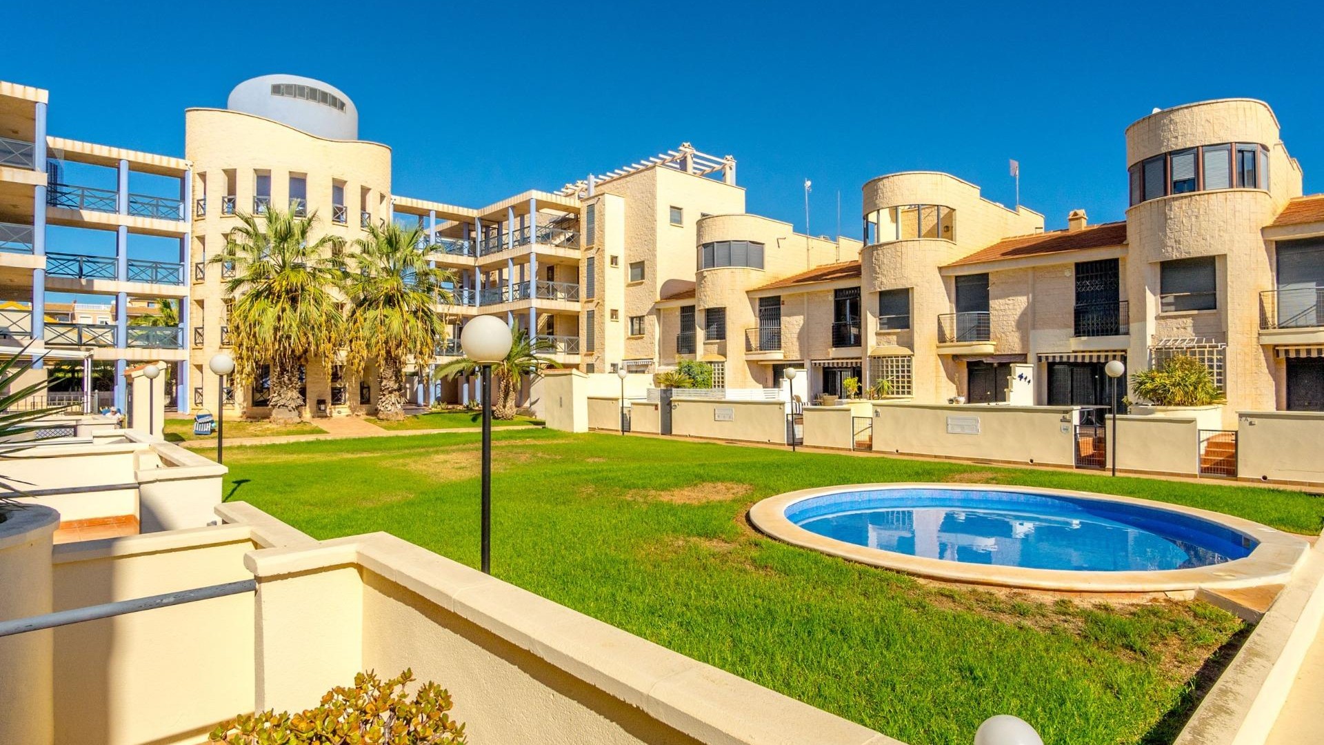 Resale - Radhus -
Orihuela Costa - Cabo Roig