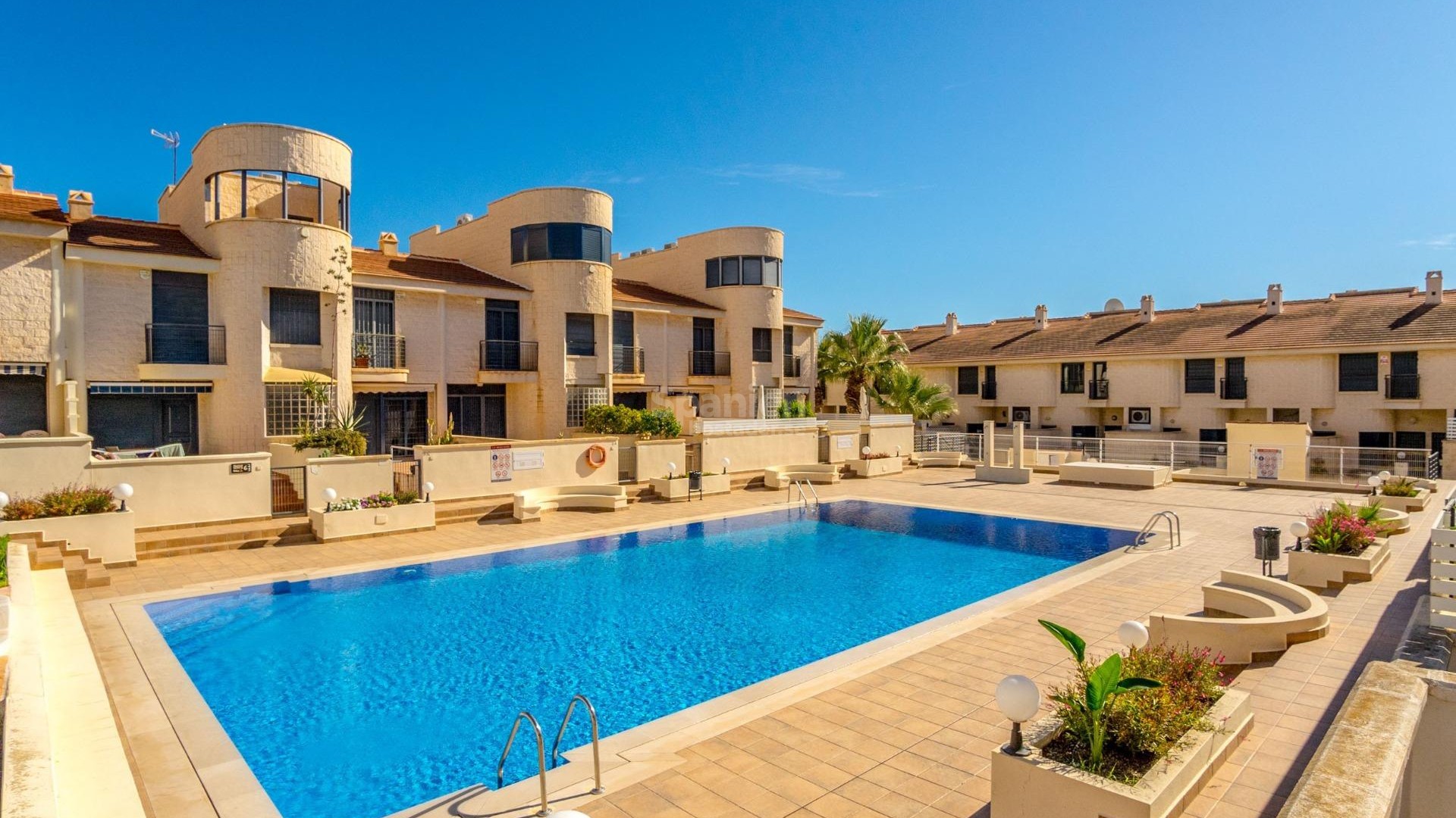 Resale - Radhus -
Orihuela Costa - Cabo Roig