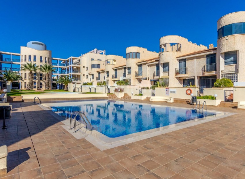 Resale - Radhus -
Orihuela Costa - Campoamor