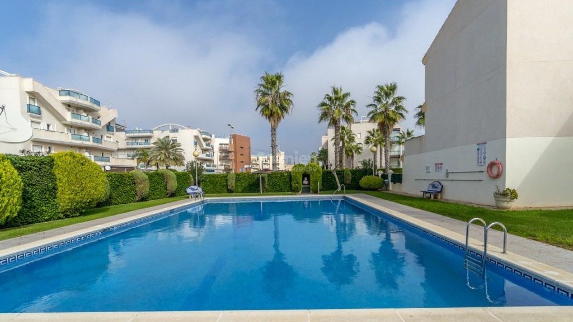 Resale - Radhus -
Orihuela Costa - Campoamor