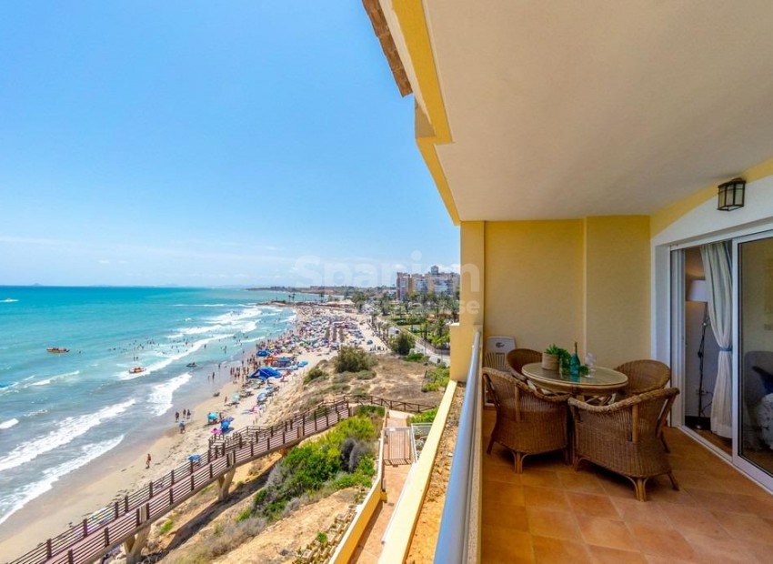 Resale - Radhus -
Orihuela Costa - Campoamor