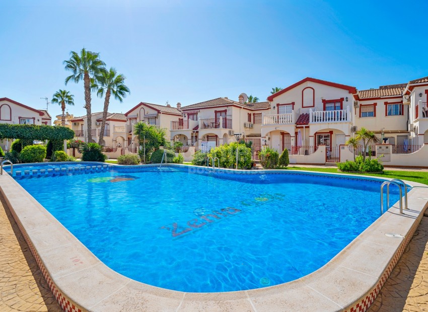 Resale - Radhus -
Orihuela Costa - La Zenia