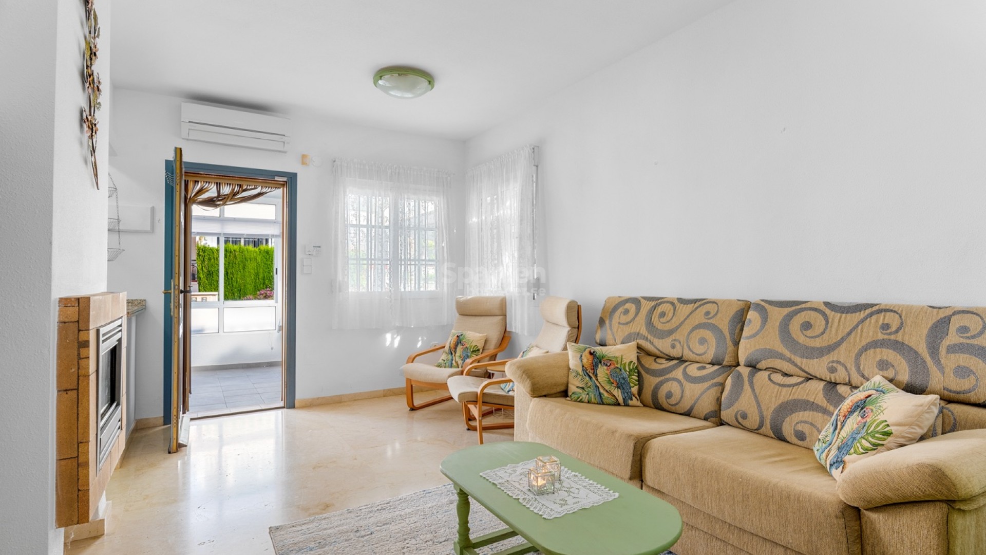 Resale - Radhus -
Orihuela Costa - Playa Flamenca