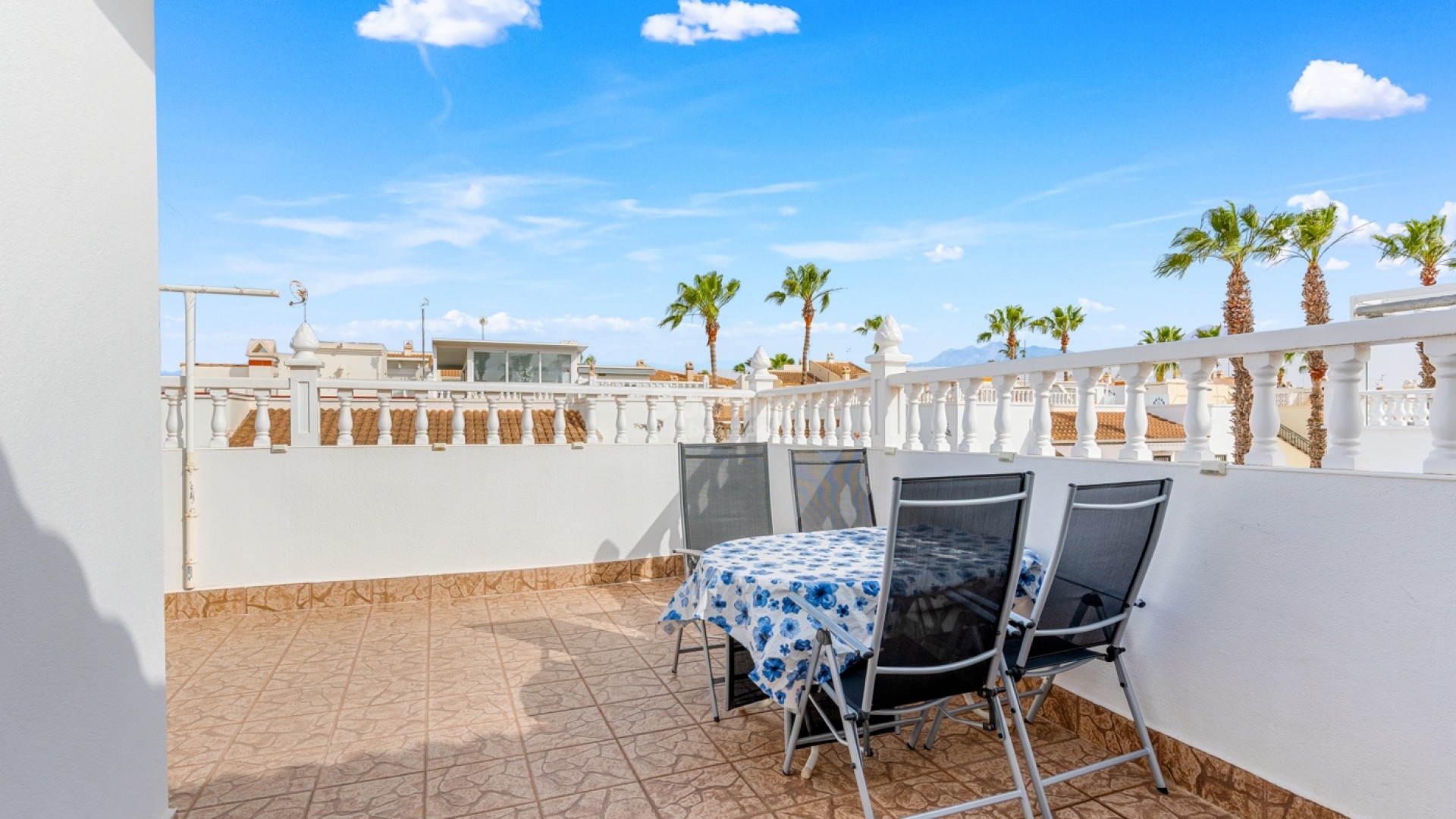 Resale - Radhus -
Orihuela Costa - Playa Flamenca