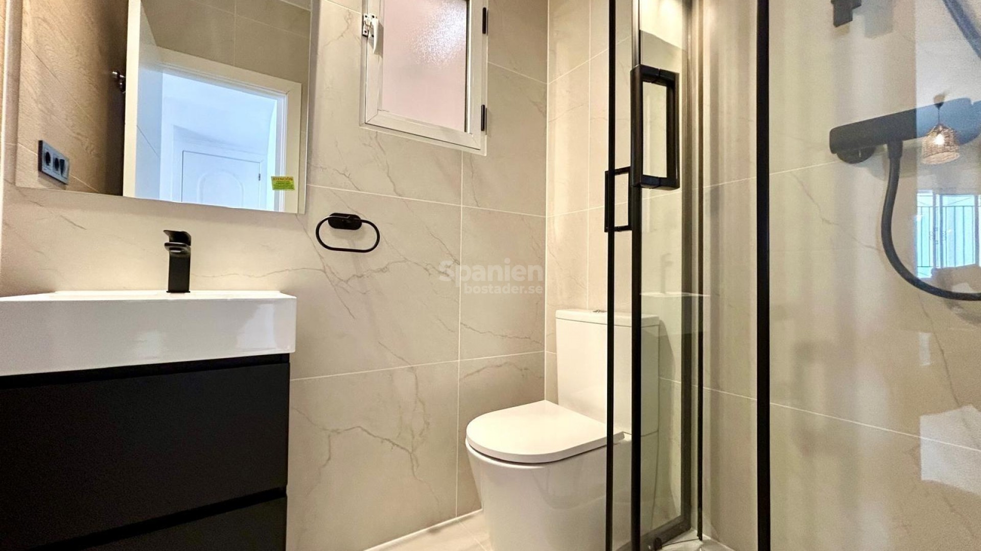 Resale - Radhus -
Orihuela - Urbanización Perla del Mar