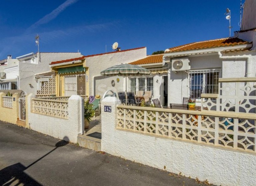 Resale - Radhus -
Torrevieja