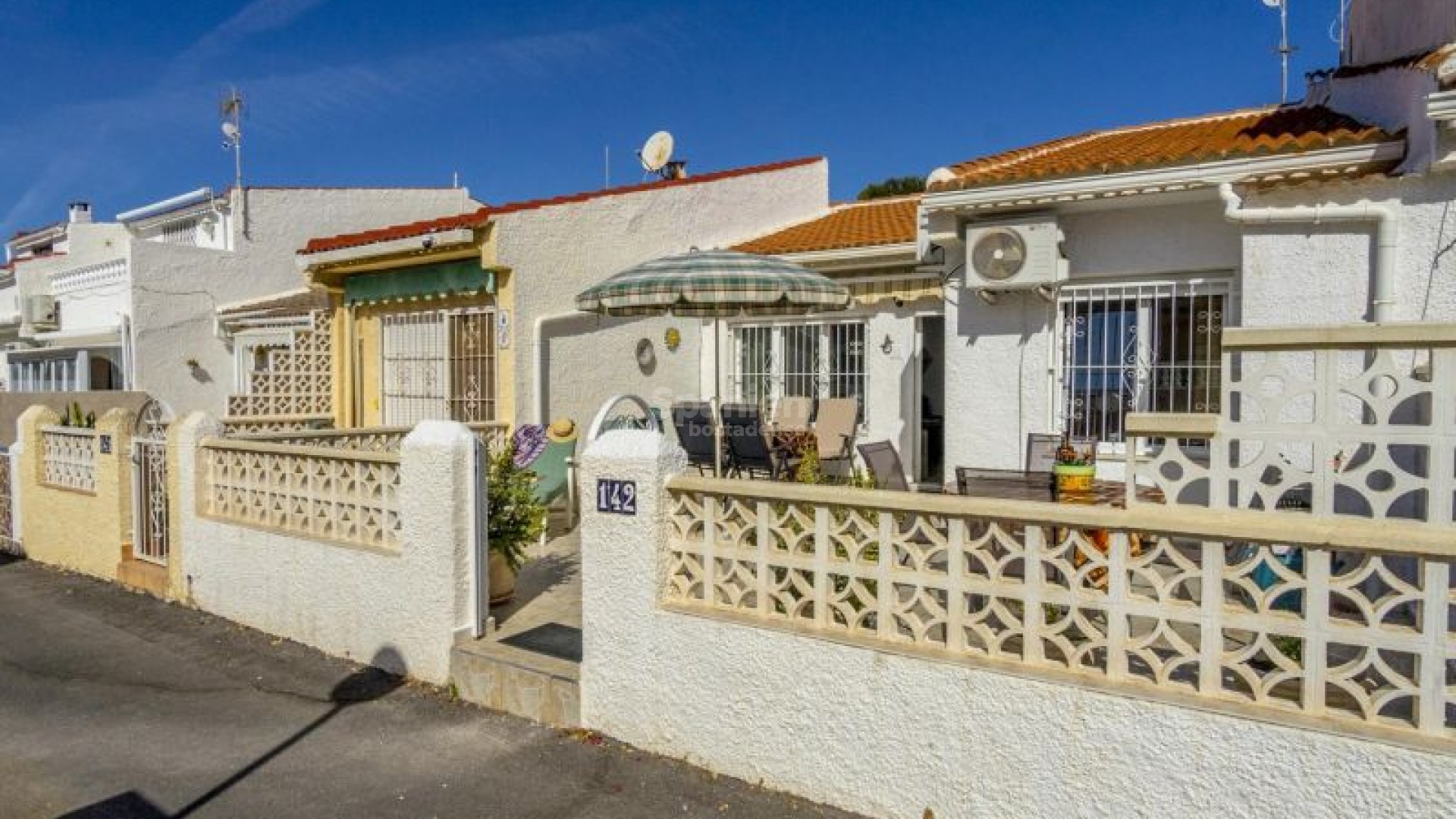 Resale - Radhus -
Torrevieja