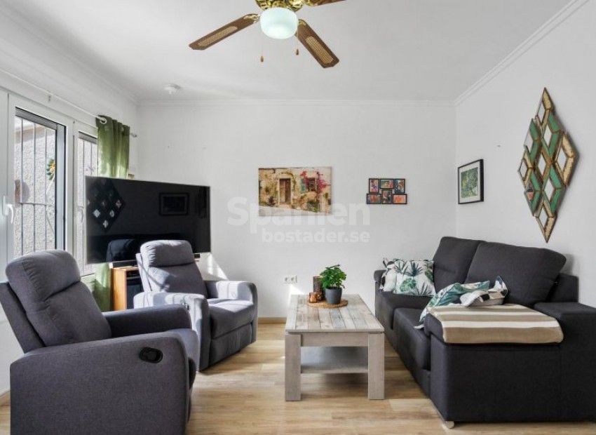 Resale - Radhus -
Torrevieja