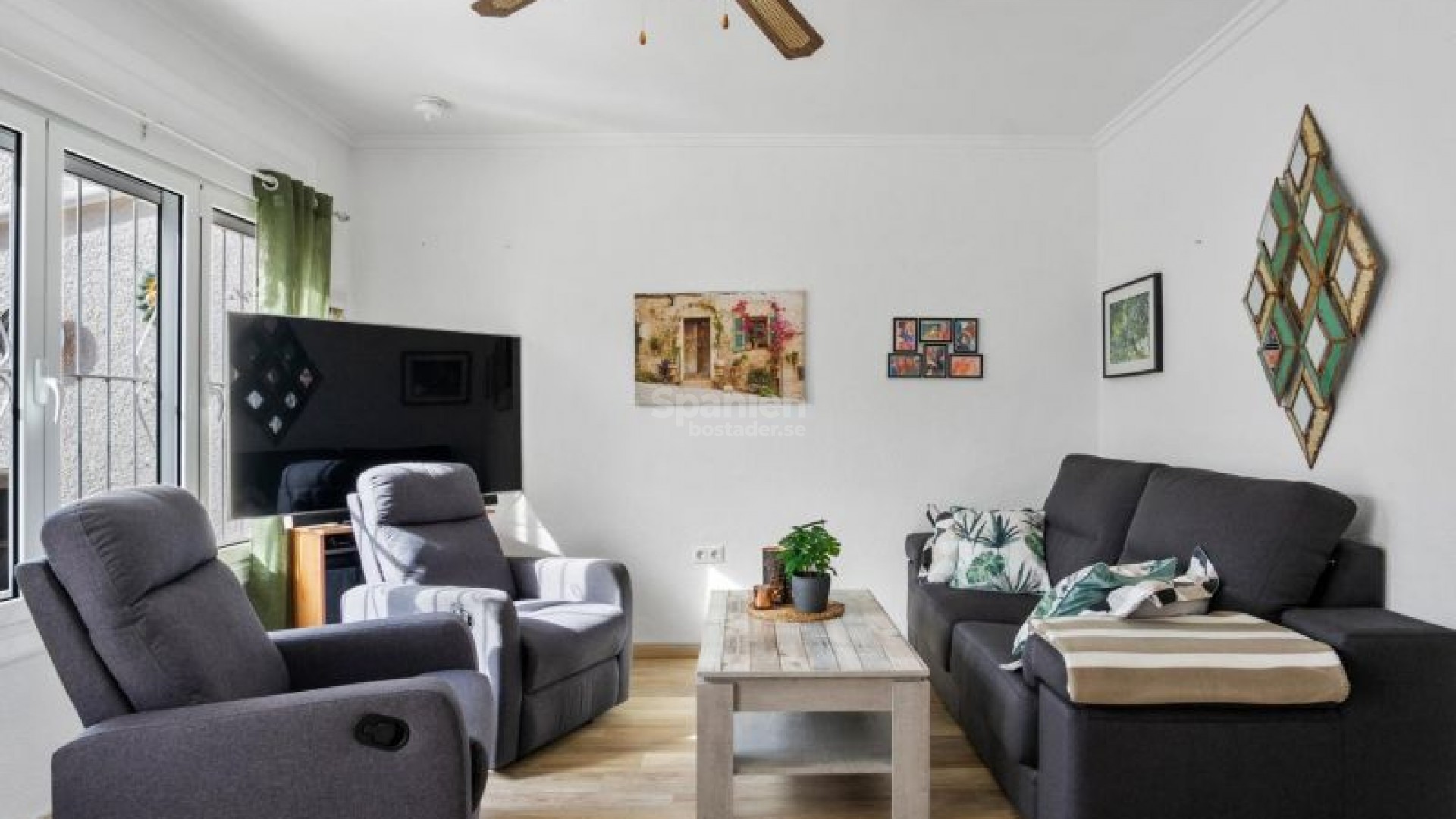 Resale - Radhus -
Torrevieja