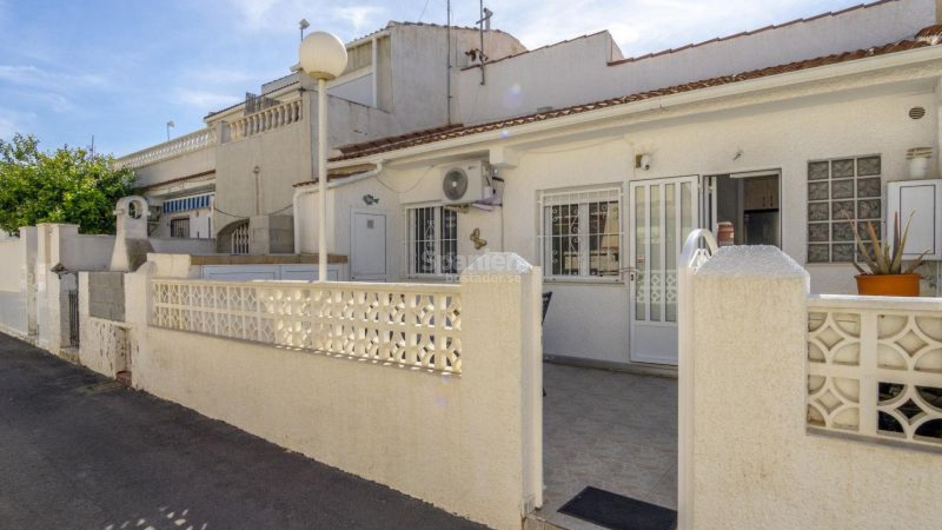 Resale - Radhus -
Torrevieja