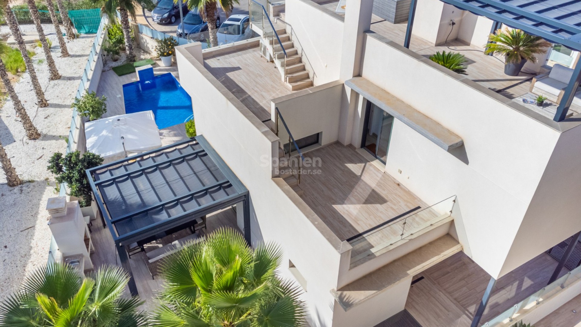 Resale - Villa -
Alicante - Lomas de Cabo Roig