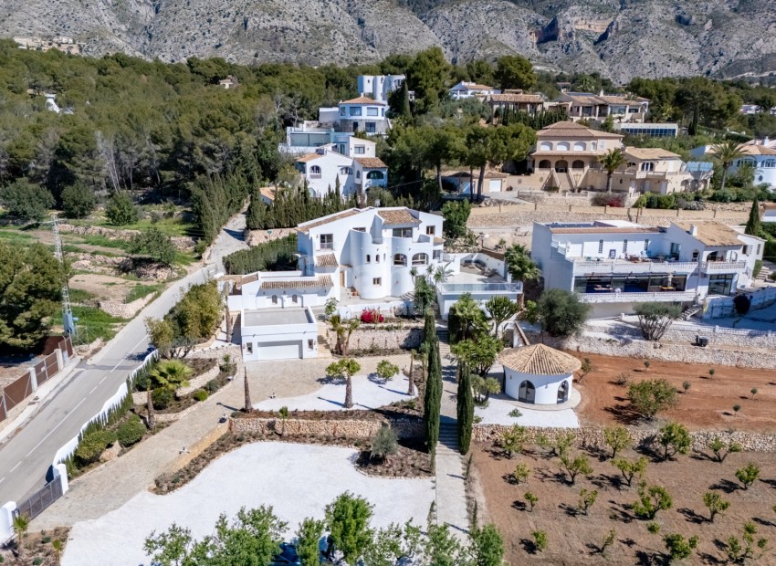 Resale - Villa -
Altea