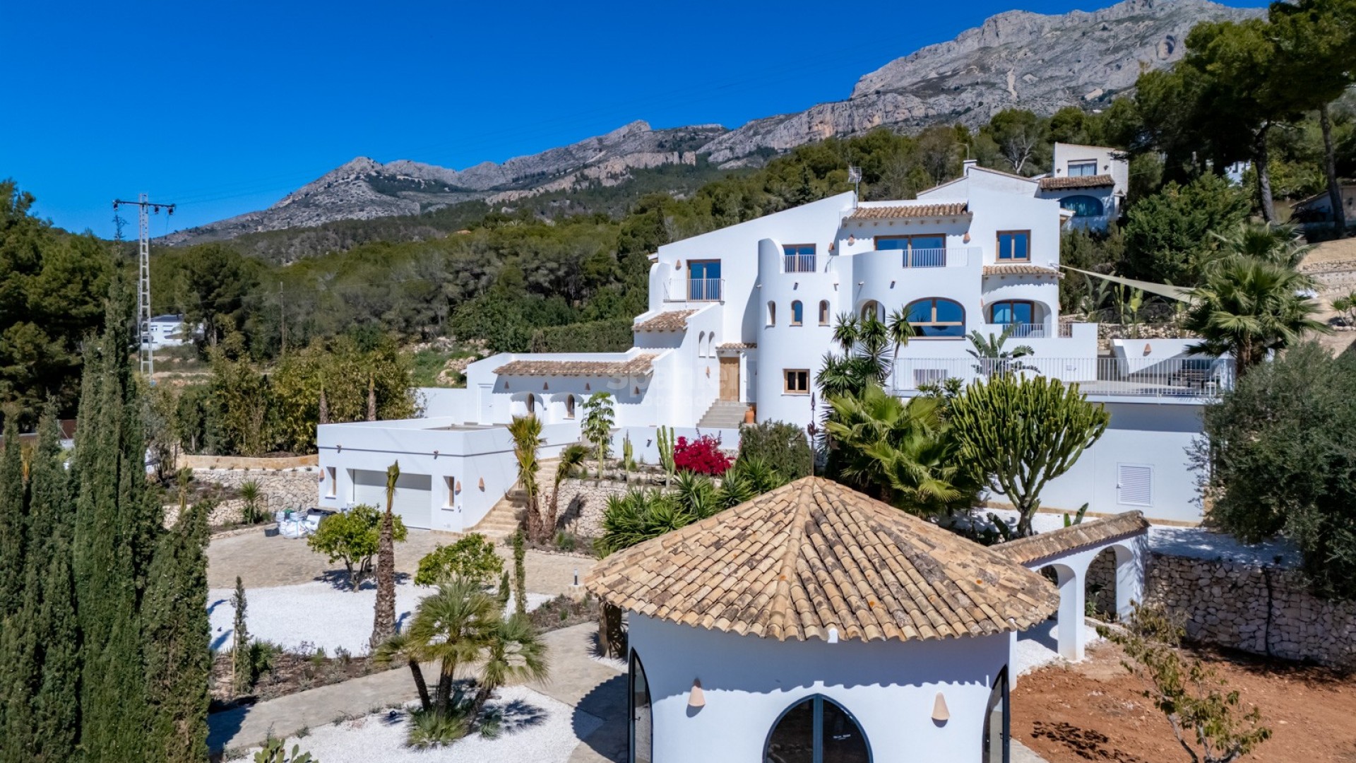 Resale - Villa -
Altea