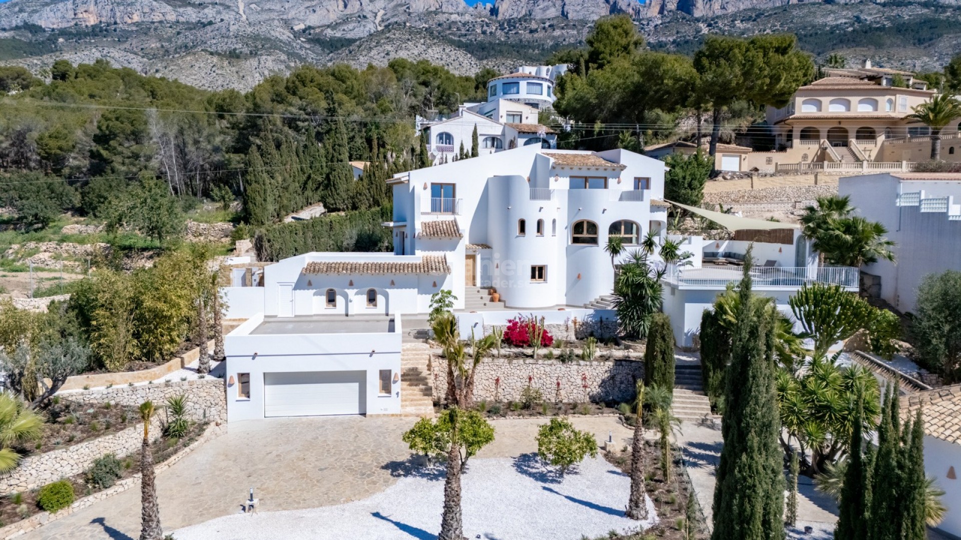 Resale - Villa -
Altea