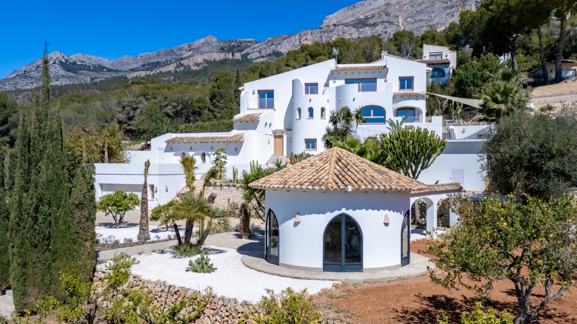 Resale - Villa -
Altea