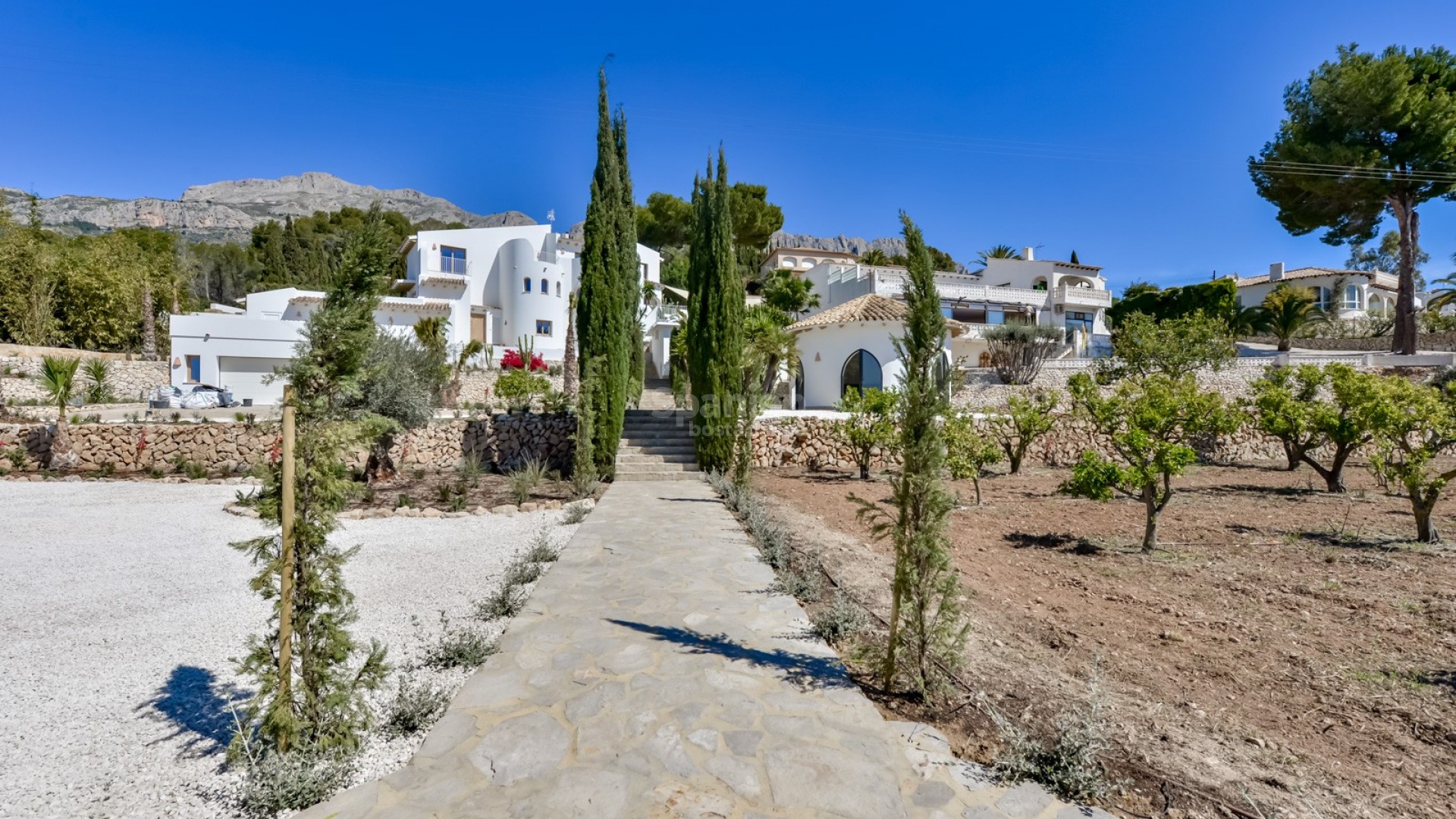 Resale - Villa -
Altea
