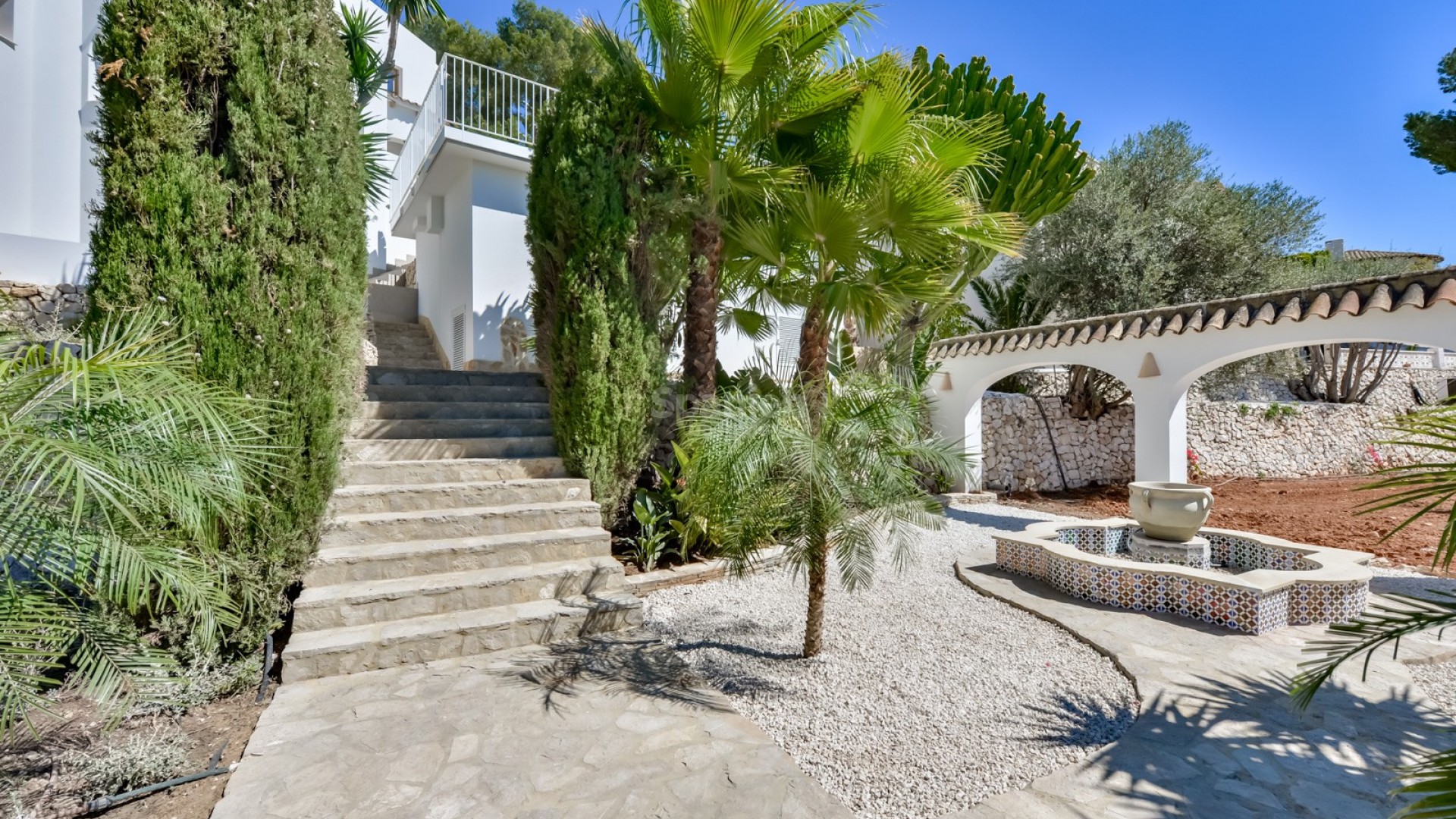 Resale - Villa -
Altea